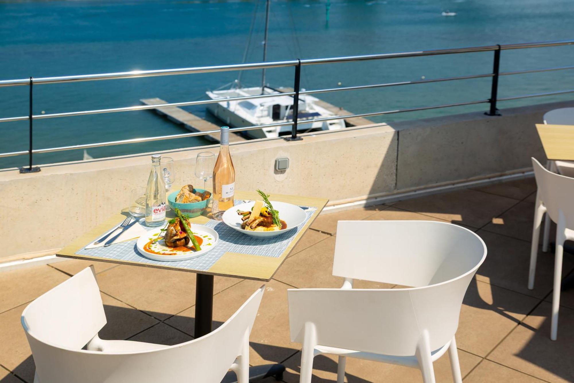 Hotel Golden Tulip Martigues Provence Exterior foto
